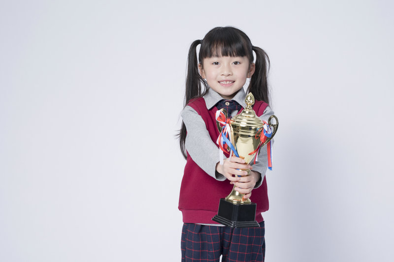 郭碧婷和向佐什么关系