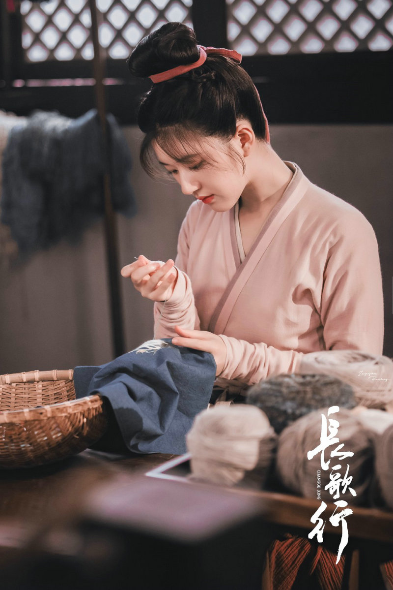 盲人摸象猜一成语