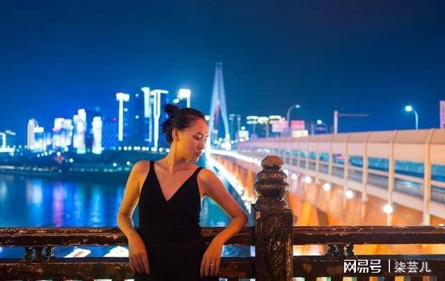 陈凯歌的第一任妻子是谁